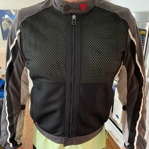 Dainese Mesh Motorcycle Jacket Size 60 (US XL)